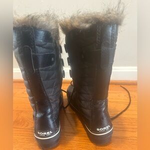 SOREL Size 7 Black Women’s Winter Snow Boots Faux Fur Cuff
